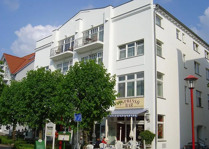 Haus Jahreszeiten By Rujana